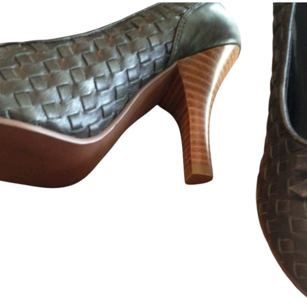 Dark Hunter Green 3" heels - Picture 2 of 3